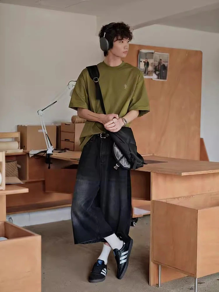REDDACHiC 90s Retro Black Brushed Denim Shorts Men Washed Whiksers Low Rise Frayed Loose Wide Leg Baggy Jorts Y2k Korean Clothes 240906