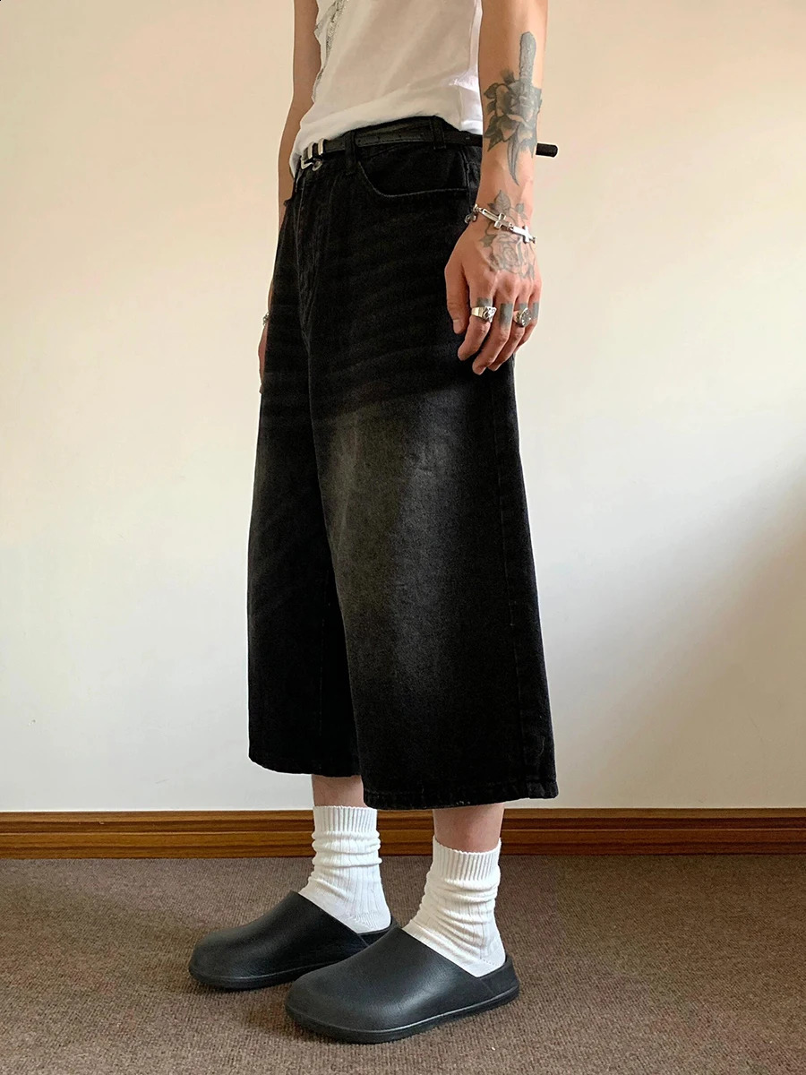REDDACHiC 90s Retro Black Brushed Denim Shorts Men Washed Whiksers Low Rise Frayed Loose Wide Leg Baggy Jorts Y2k Korean Clothes 240906