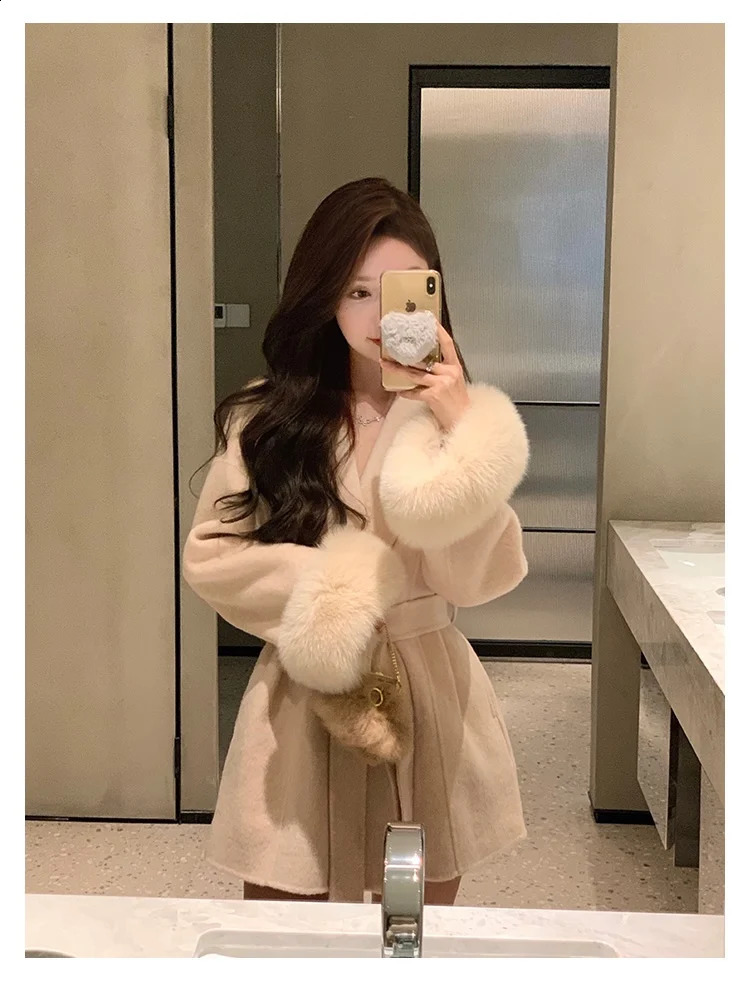 high-end double-sided wool shoulder strap coat for women detachable cuffs fox fur temperature double-sided cashmere short jacket 240909