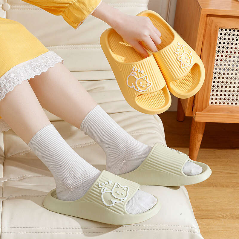 Cute Cartoon Kitten Women's Summer Slippers Indoor Bathroom Cloudy Soft Sole Non-Slip Leisure Comfort Couple Home Shoes 786