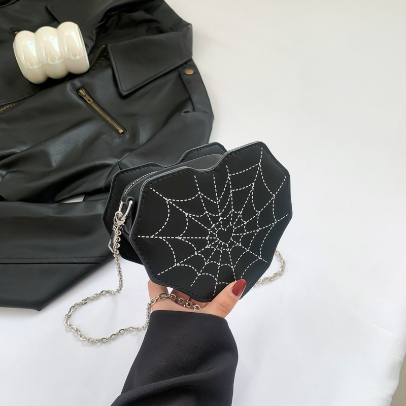 2025 Designer Summer Sier 3 Decoration Bag for Girls 2024 New Crossbody Love Chain Mini Key Wallet