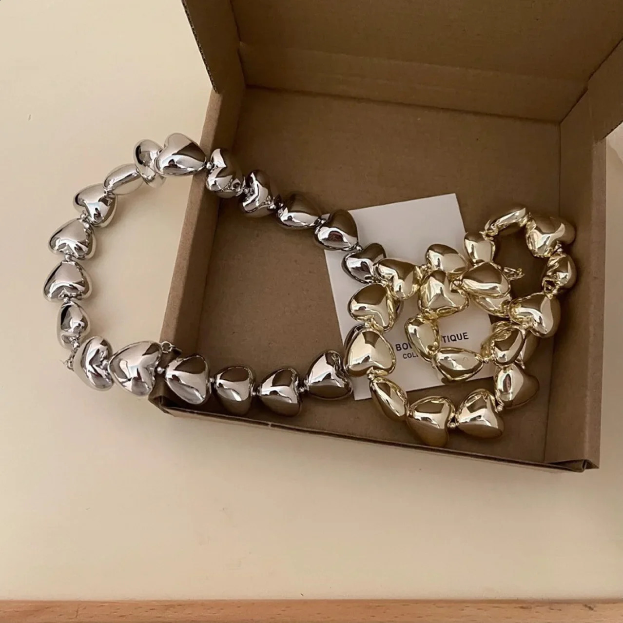 Exaggerated Sweet Cool Style Heart Necklace Collar Chain Female Temperament Neckchain 240826