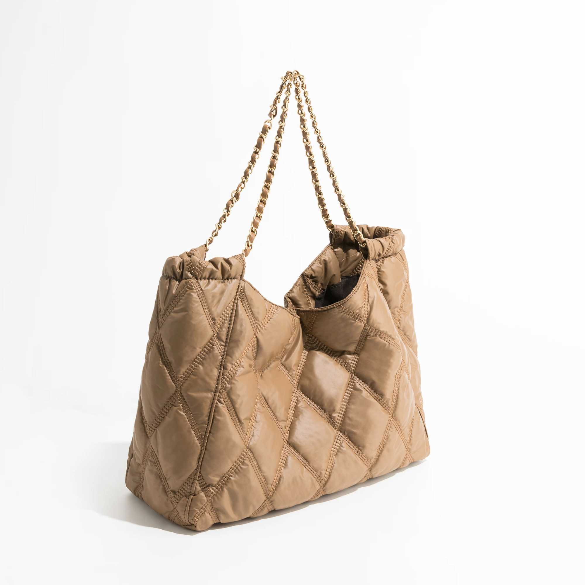 Casual Lingge Quilted Ladies Shoulder Bags Designer Chains Padded Lady Handbags Nylon Large Capacity Tote Bag Big Puffy 2024 240909