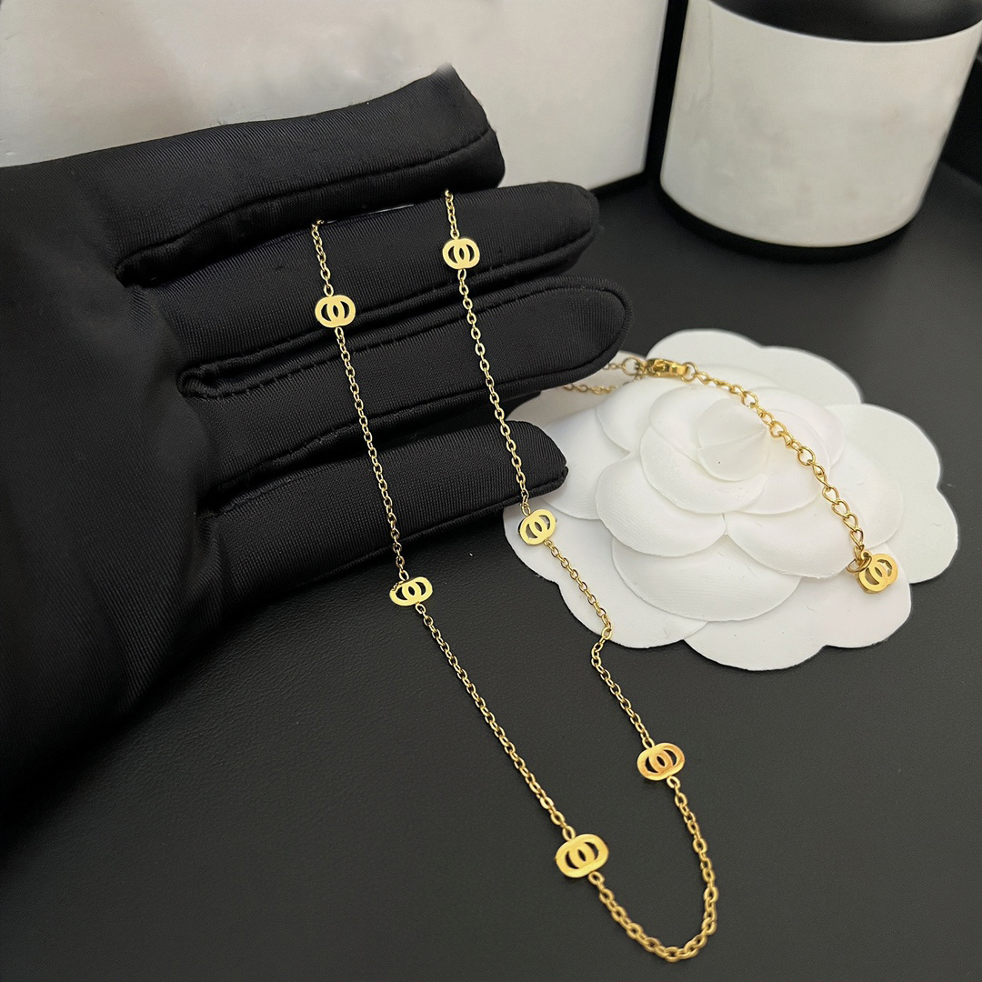 Family Love Gift Necklaces 18K Gold Plated Boutique Jewelry Long Chain Classic Designer Luxury Chain Necklaces With Autumn New Simple Fashion Necklace
