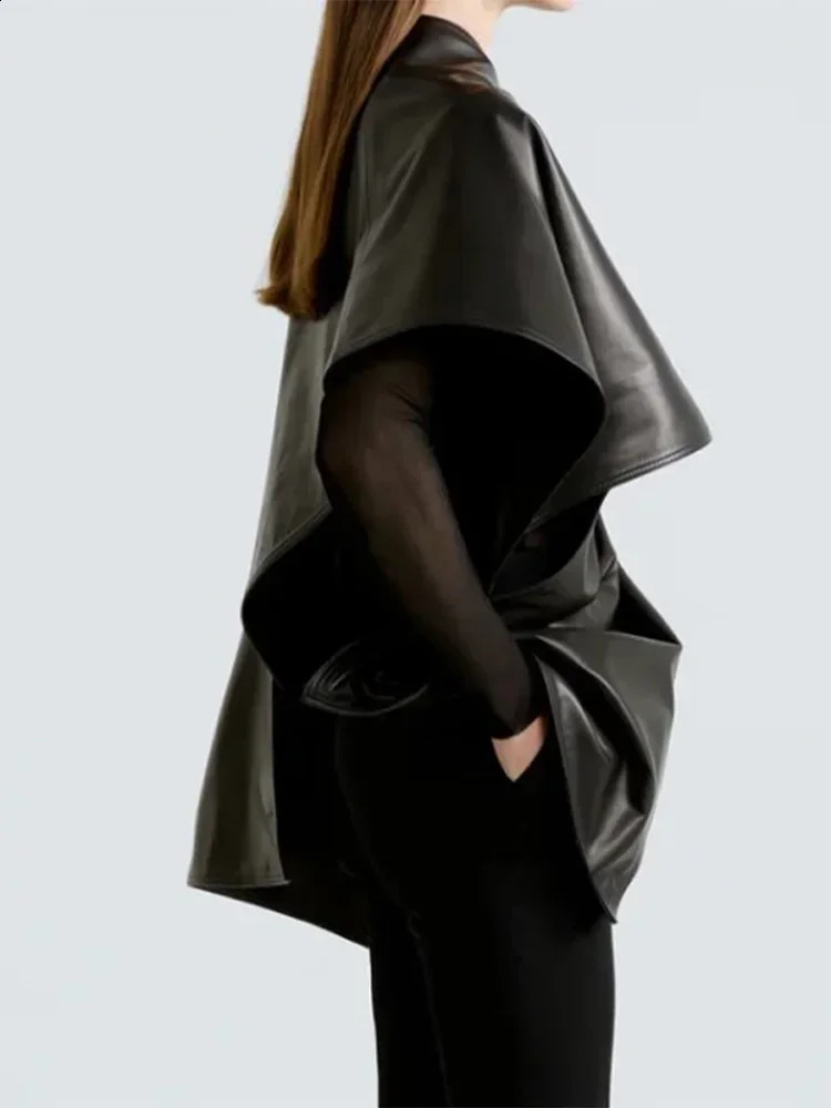 Fashion shawl black leather womens jacket fashion long sleeved Oneck casual short winter street 240906