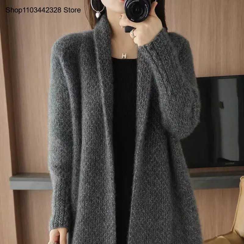 Womens autumn and winter thick medium loose cardigan wool sweater knitted jacket casual knitted sweater W240909