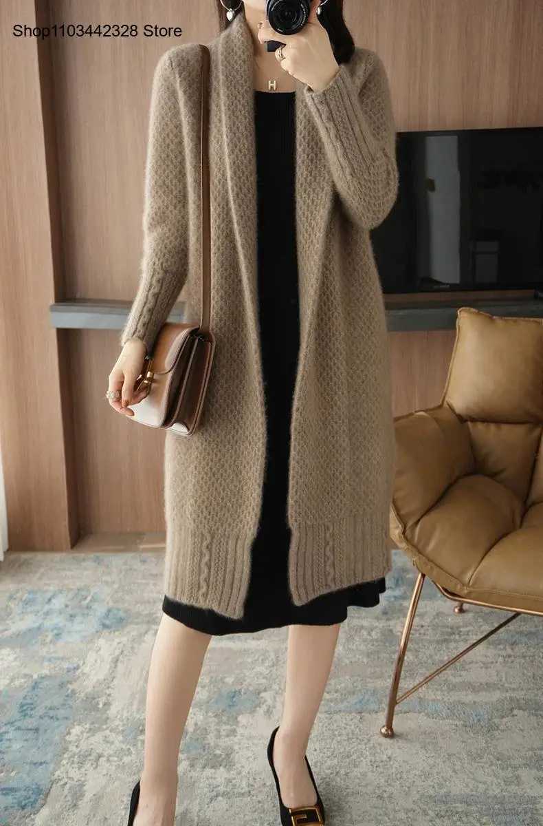 Womens autumn and winter thick medium loose cardigan wool sweater knitted jacket casual knitted sweater W240909