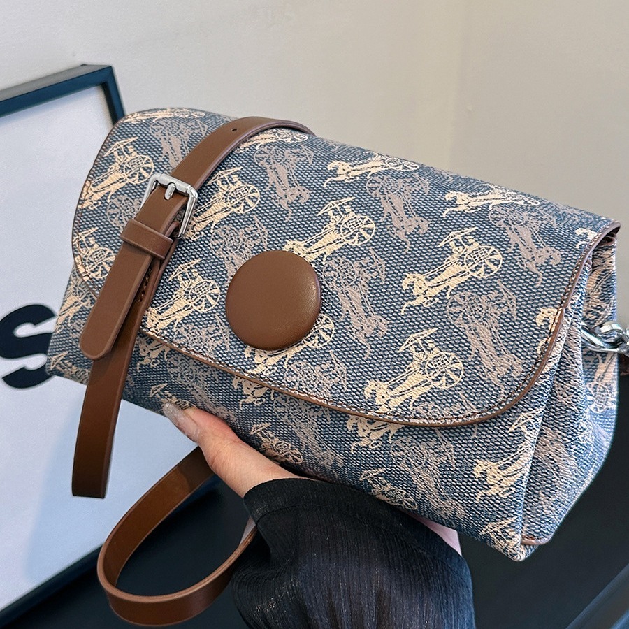 armpit women 2024 new high-end fashion printed shoulder bag, versatile crossbody bag for commuting
