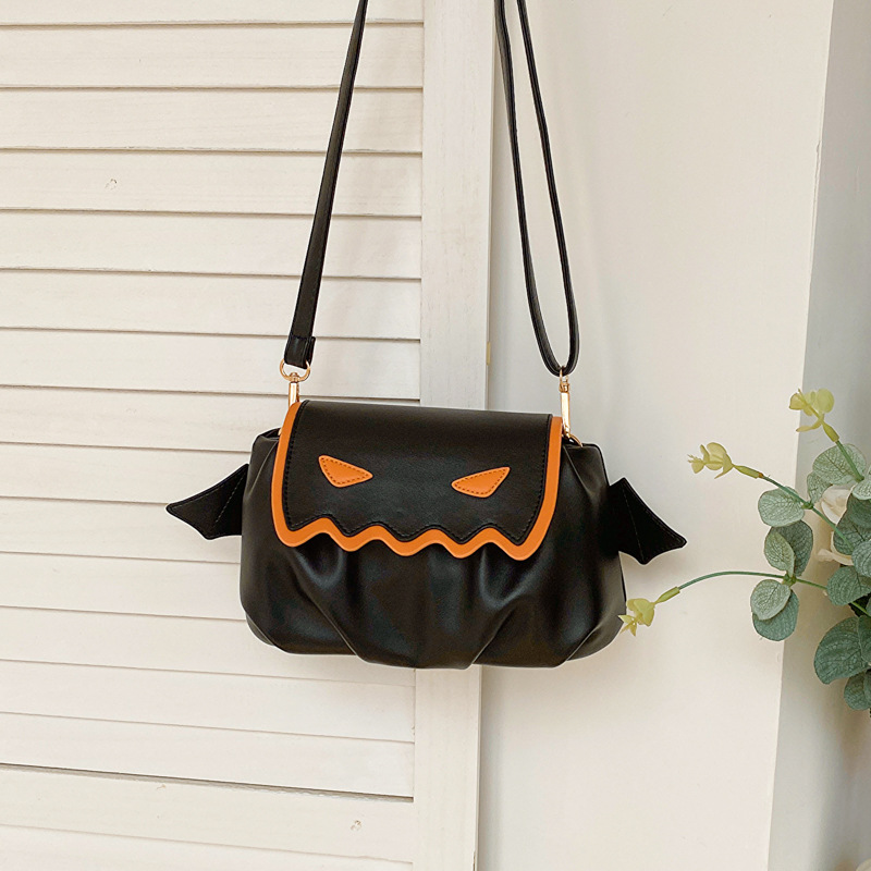 2025 Designer Fun 3 Pumpkin Halloween Fashion Color Contrast Personalized Creative Shoulder Bag
