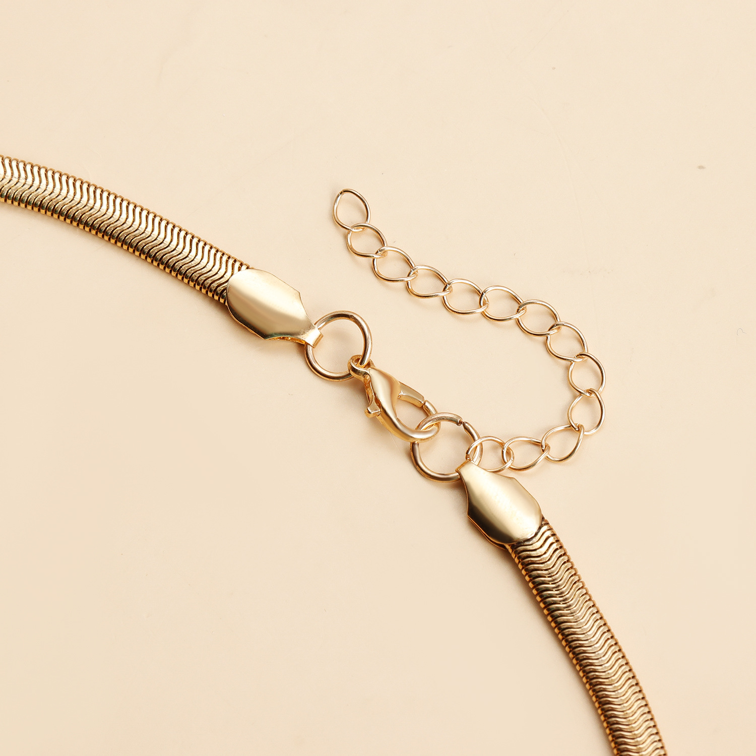 Gothetic Punk Metal Flat Snake Chain Chest Knoted Choker Necklaces For Women Gold Plated Long Tassel Necklace Sexy Jewelry Aesthetics Party Gift Y2K