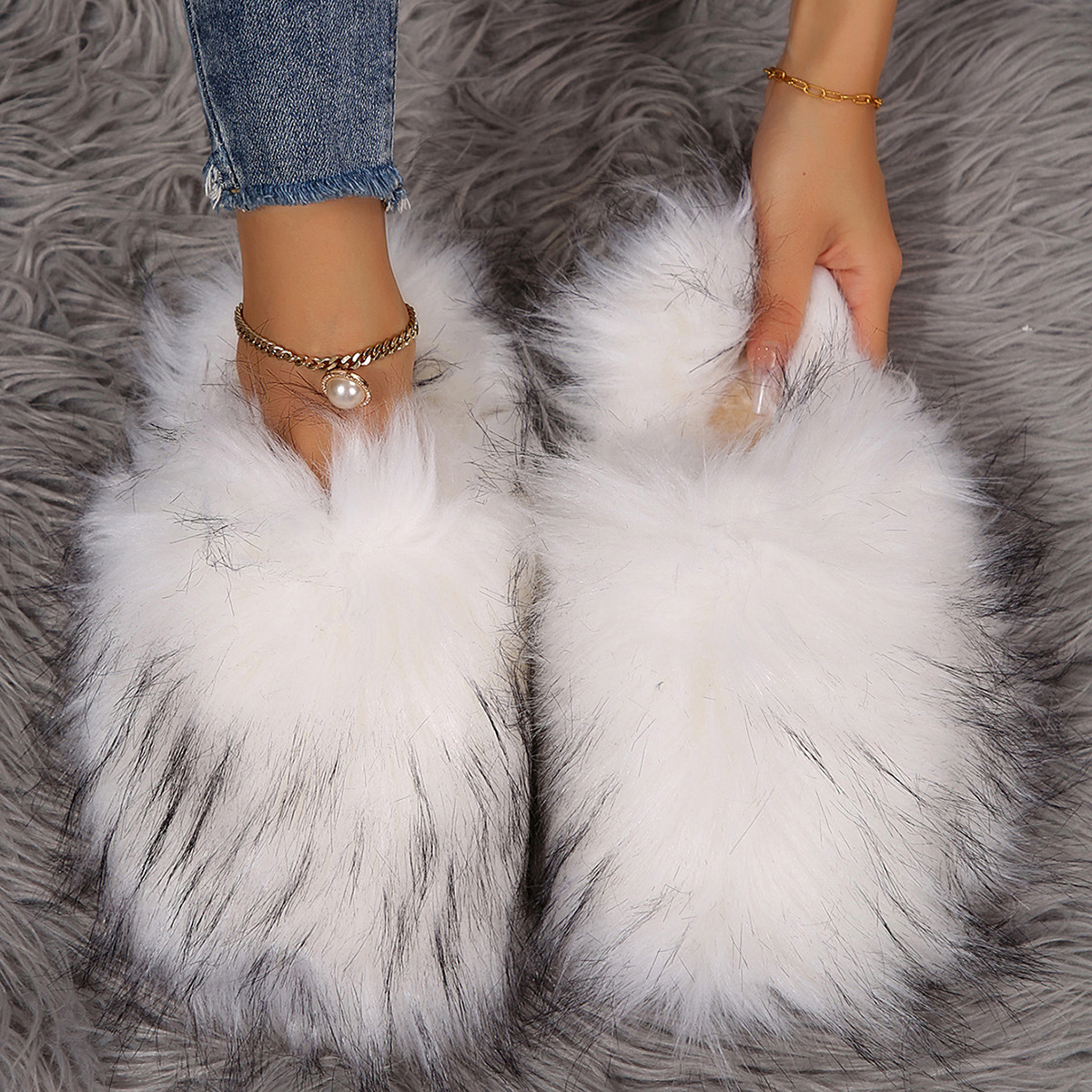2024 new slippers for women's autumn and winter home with plush insulation, imitation fur anti slip cover, toe hair mop