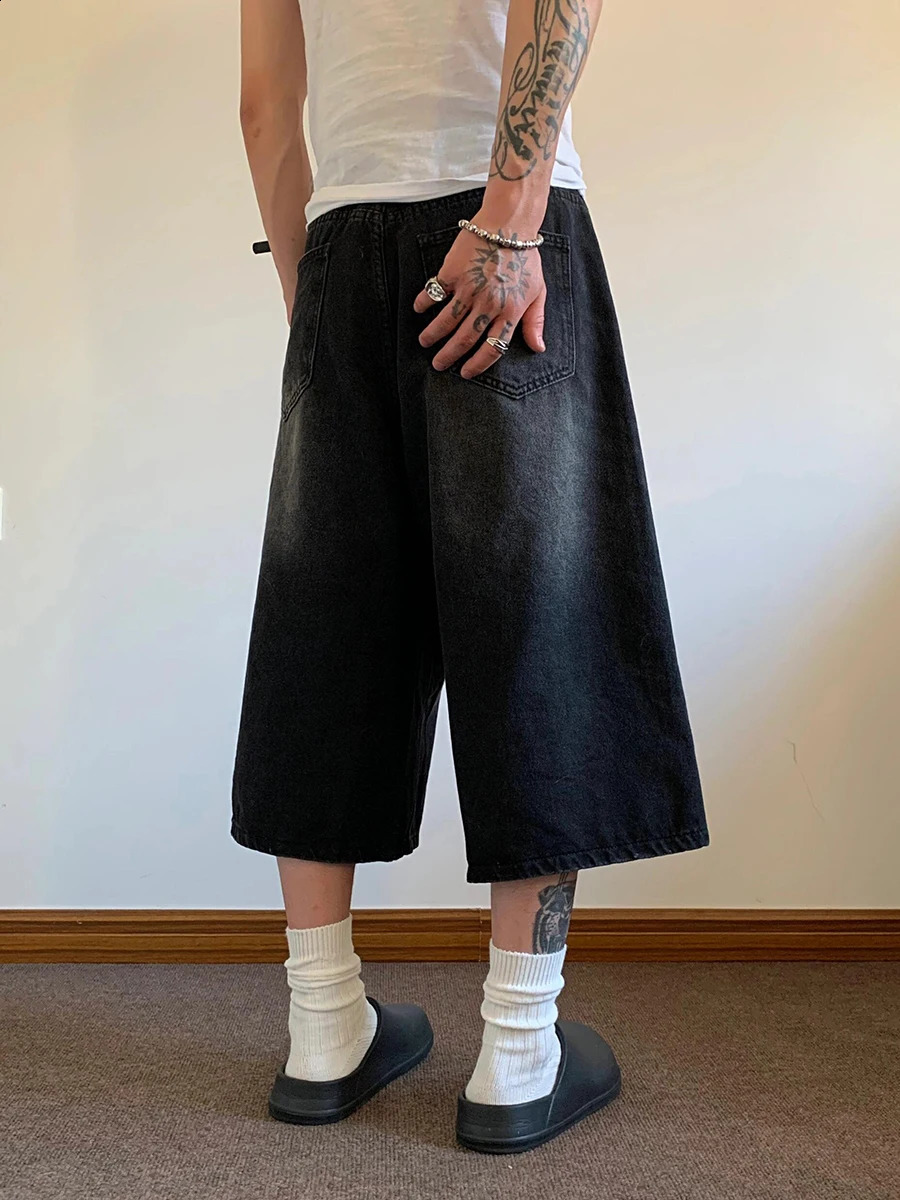 REDDACHiC 90s Retro Black Brushed Denim Shorts Men Washed Whiksers Low Rise Frayed Loose Wide Leg Baggy Jorts Y2k Korean Clothes 240906