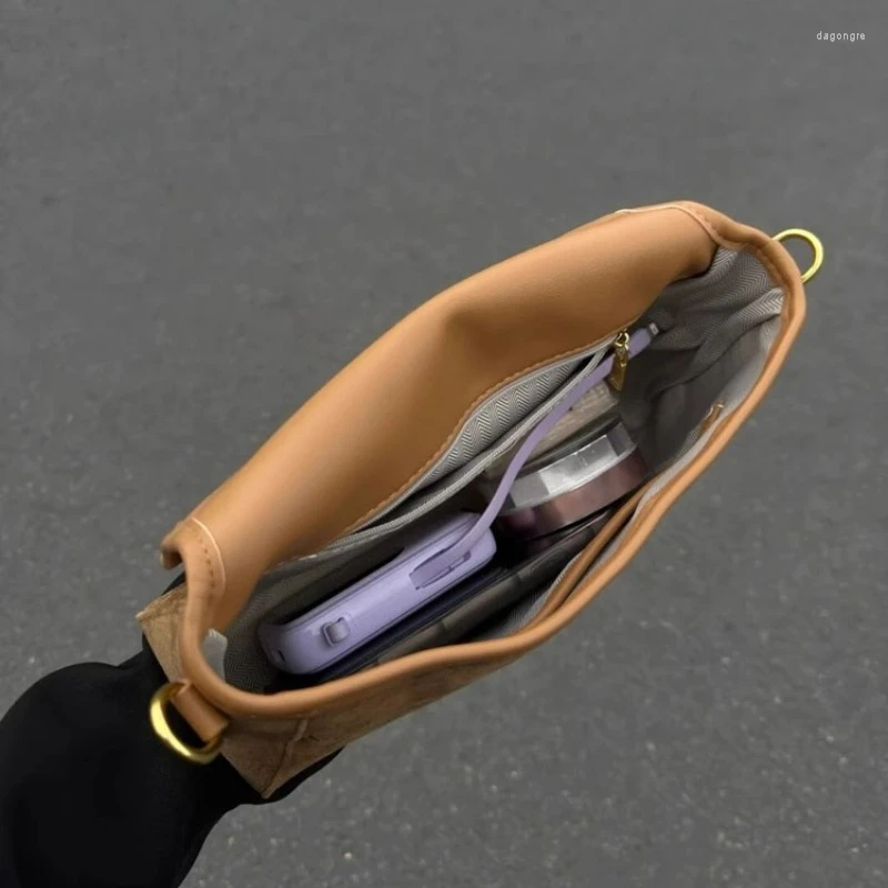 Drawstring 2024 Vintage Simple Streetwear Shoulder Bags Design Fashion All Match Handbag Y2k Aesthetic Casual Underarm Bag Women a86f
