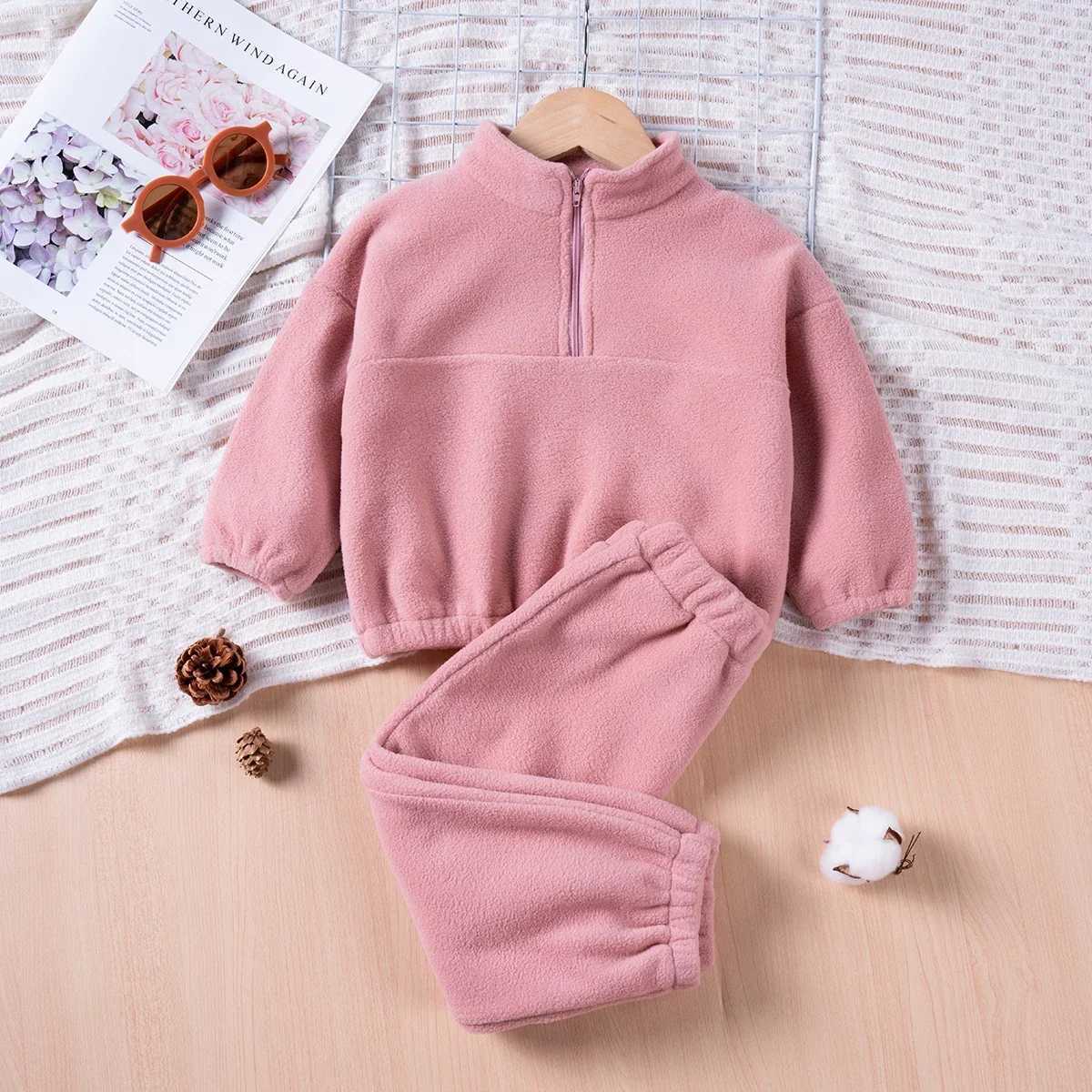 Clothing Sets Winter childrens Set Solid Color Zippered Top And Pants 2-piece Set Comfortable Fabric Childrens Casual Sportswear H241126