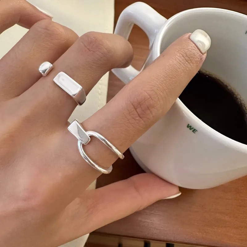 Ventilate 925 sterling silver ring womens jewelry geometric hollow simple gift delivery with stacking 240909