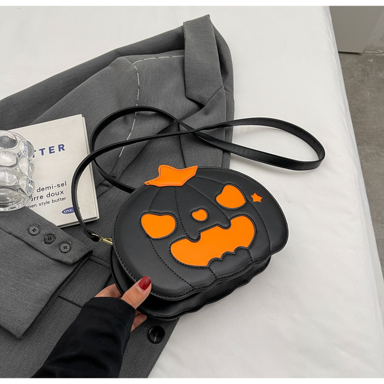 2025 Designer pumpkin funny 3 Halloween 2024 new color personality creative fashion shoulder bag for women