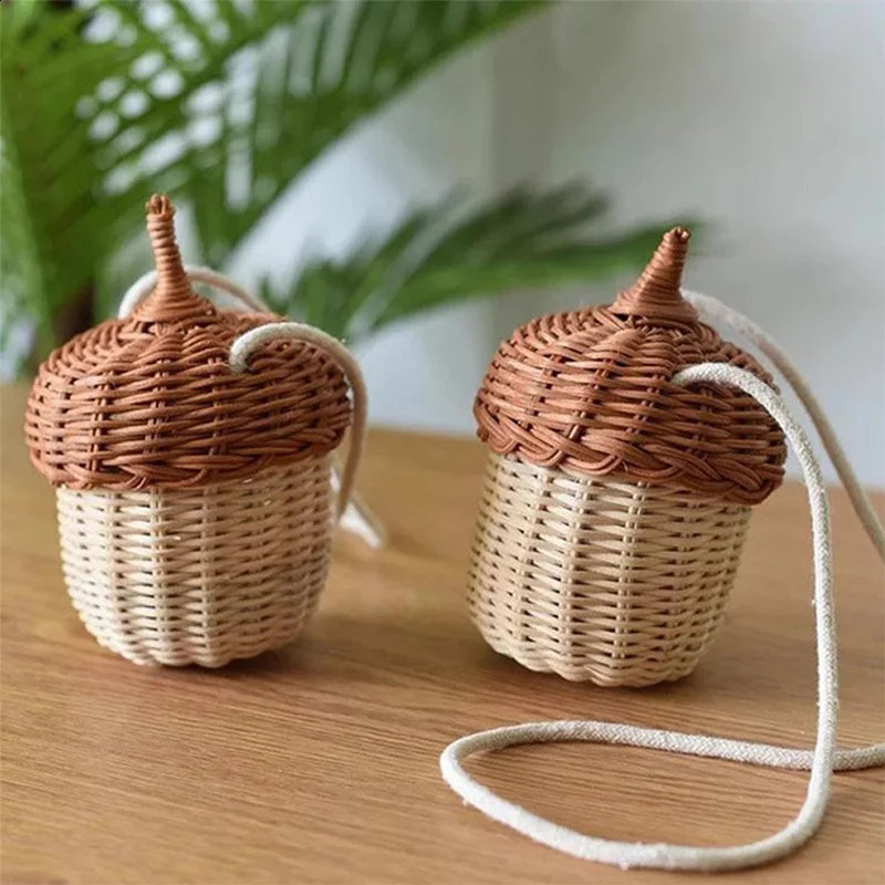 Rattan woven mushroom basket Bohemian portable straw storage box Outdoor vacation picnic basket Childrens toys Sunshine organizer 240903