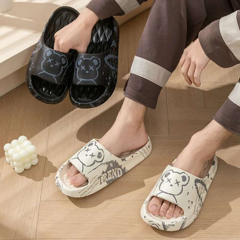 Fashion Summer Cartoon Bear Men Home Shoes Gent Non-Slip Soft Indoor Slides Lithe Cosy Sandals Couple Slippers Women Flip Flops 204