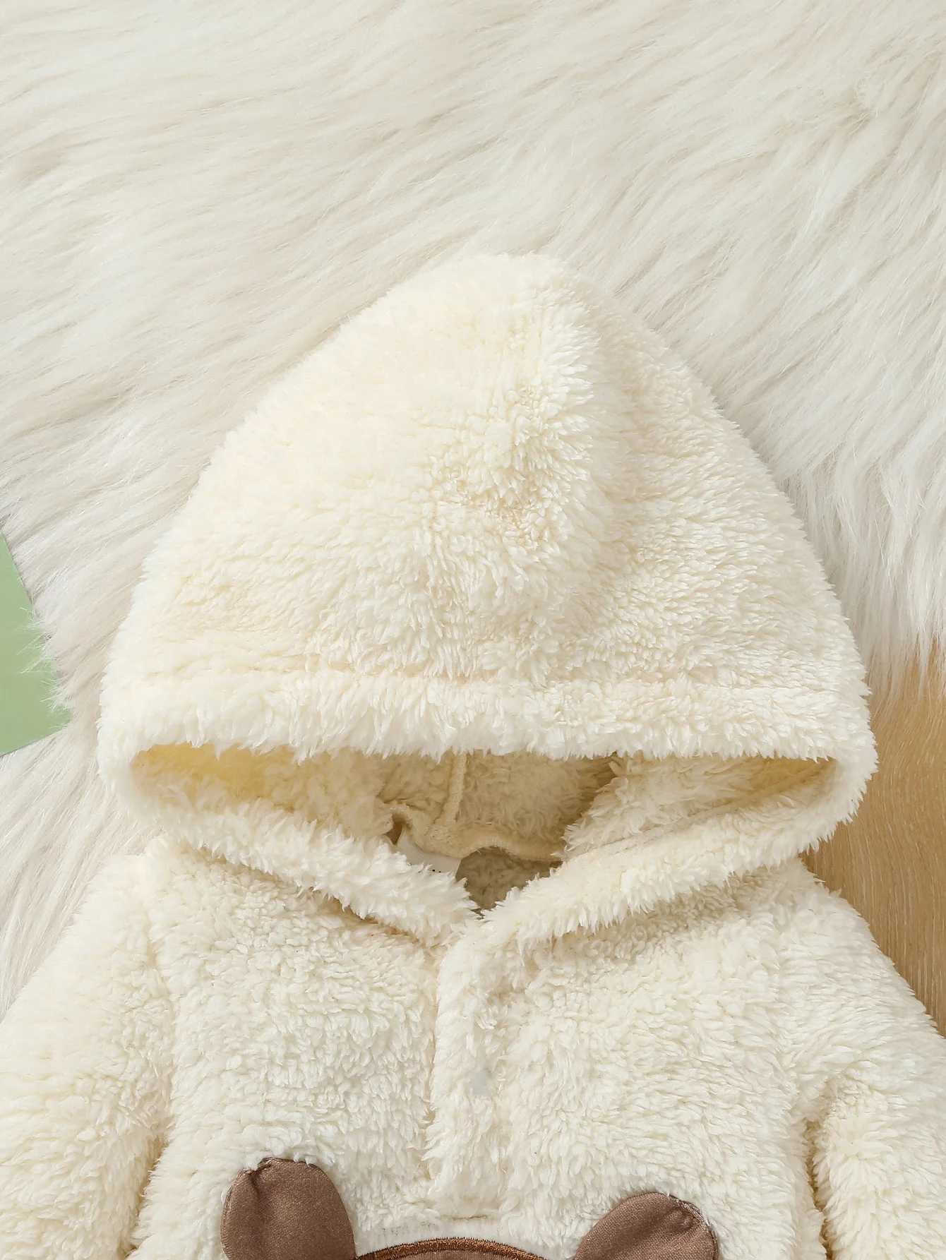 Clothing Sets 2024 Baby boy cute and casual winter plush long-sleeved Hooded Coat +long Striped pants For Newborn-6M H241126