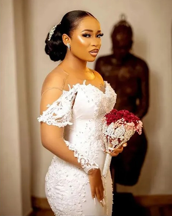 White Bridal Gowns Ivory Wedding Dresses Mermaid Formal Trumpet New Plus Size Custom Lace Up Zipper O-Neck Long Sleeve Satin Applique Beaded Illusion 