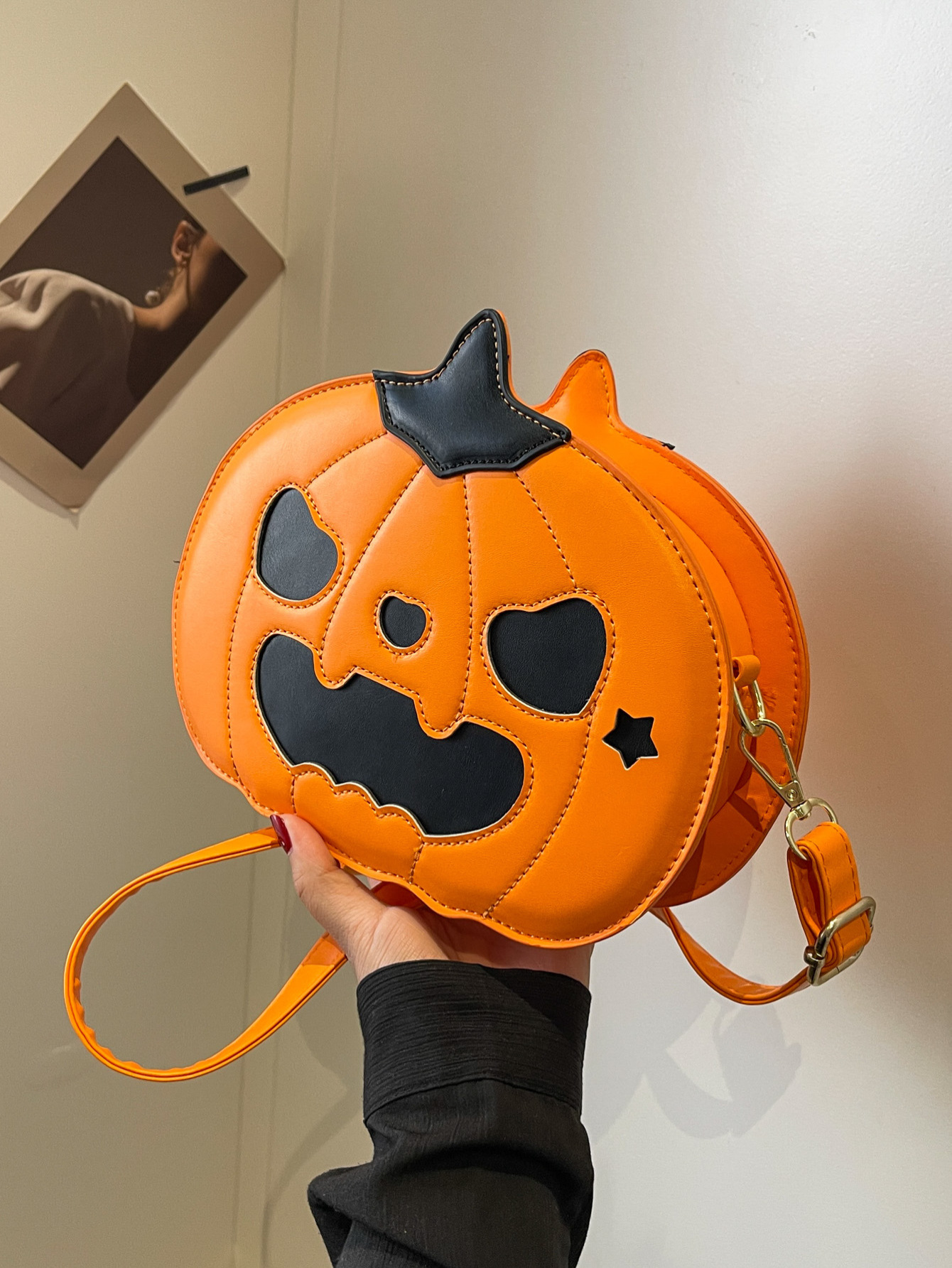 2025 Designer Halloween Quirky 3 Creative Pumpkin Trendy and Cool Cartoon One Shoulder Bag