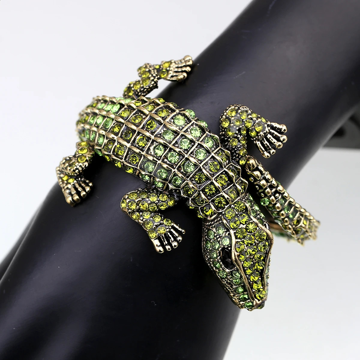 Fashion Animal Style Retro Bracelet Antique Gold Plated Full Rhinestone Cuff Bracelet Jewelry 4 Colors 240909