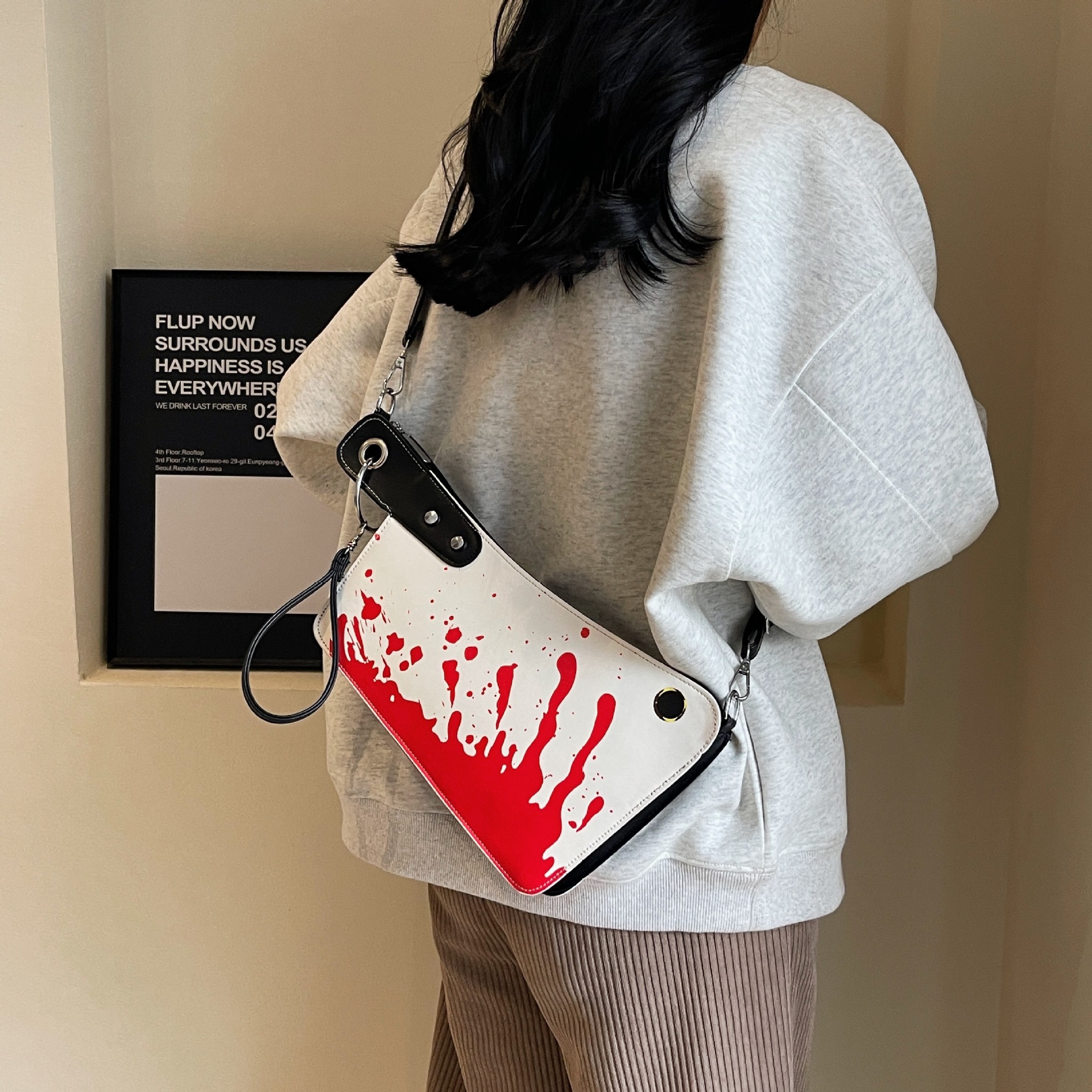Creative Personality Fashion Niche 2024 New Spoof Halloween Portable Crossbody Bag dh910320090
