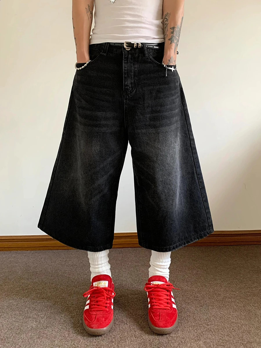 REDDACHiC 90s Retro Black Brushed Denim Shorts Men Washed Whiksers Low Rise Frayed Loose Wide Leg Baggy Jorts Y2k Korean Clothes 240906