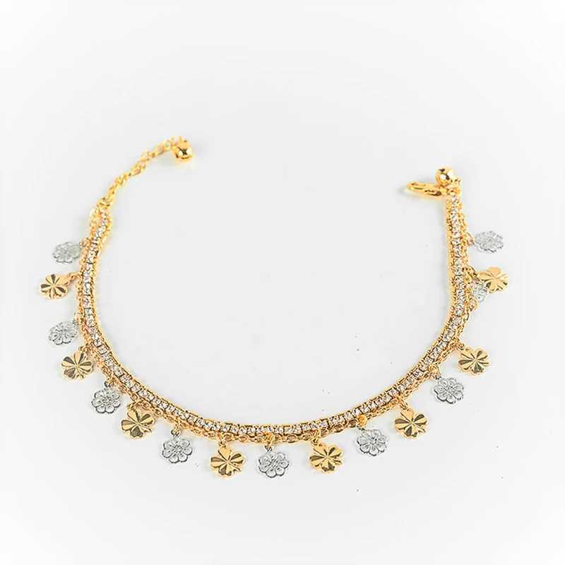 New Womens Anklet Gold Plated Covered with White Zircon Simple Snowflake Pendant Fashion Jewelry Womens AccessoriesX240909