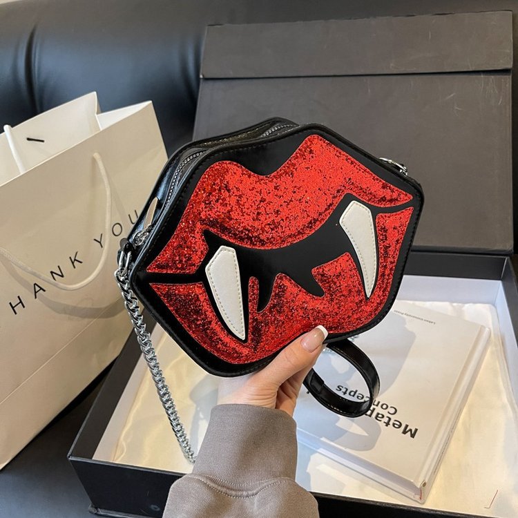 2025 Designer sequined chain New 3 shoulder with contrasting lips crossbody personalized and fashionable travel phone bag
