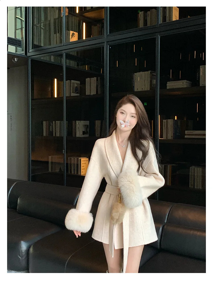 high-end double-sided wool shoulder strap coat for women detachable cuffs fox fur temperature double-sided cashmere short jacket 240909