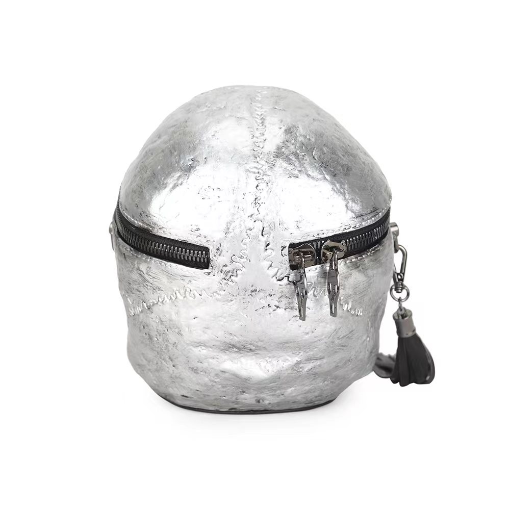 2025 Designer European American 3 and fashion casual personalized three-dimensional skull head single shoulder bag
