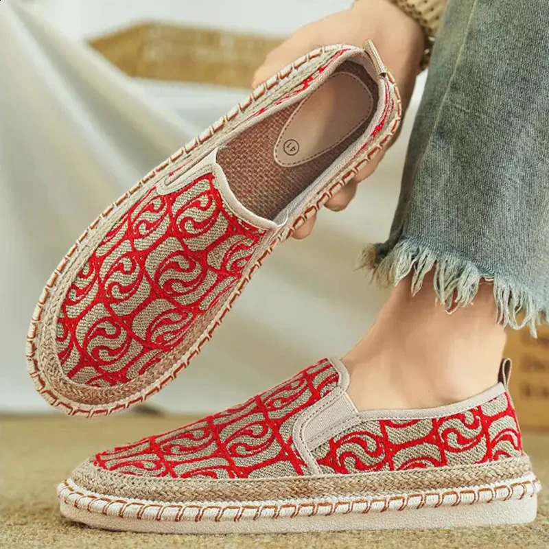 2024 Summer Mens Canvas Shoes Espadrilles Breathable Casual Shoes Mens Casual Shoes Comfortable Ultra Light Lazy Boat Shoes Large Size 44 240909
