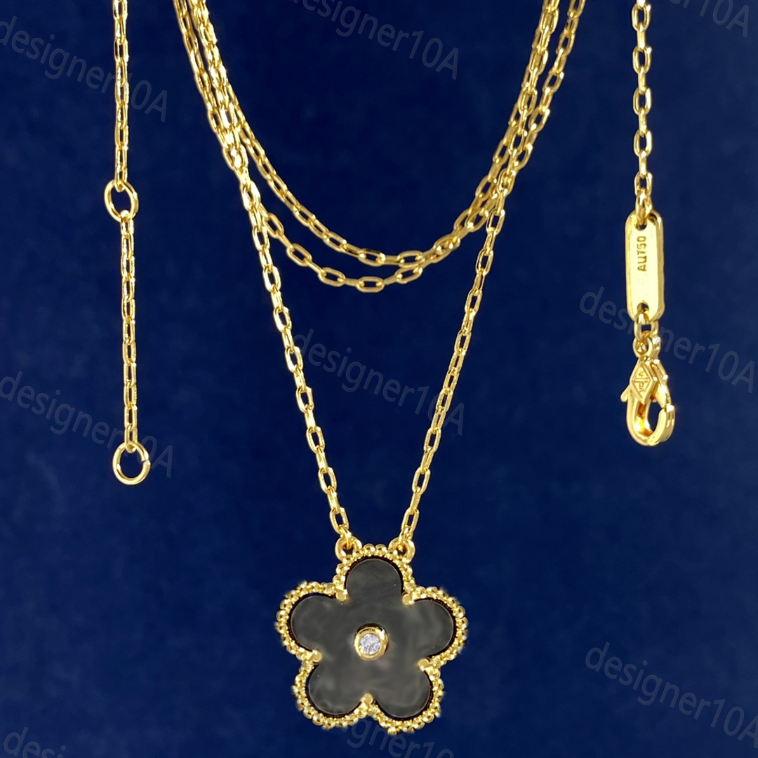 24s vaan cleeef necklaces designer for women vanncleefs four leaf clover necklace lucky Chain 18K gold silver black white red green brand wedding party jewelry Gift