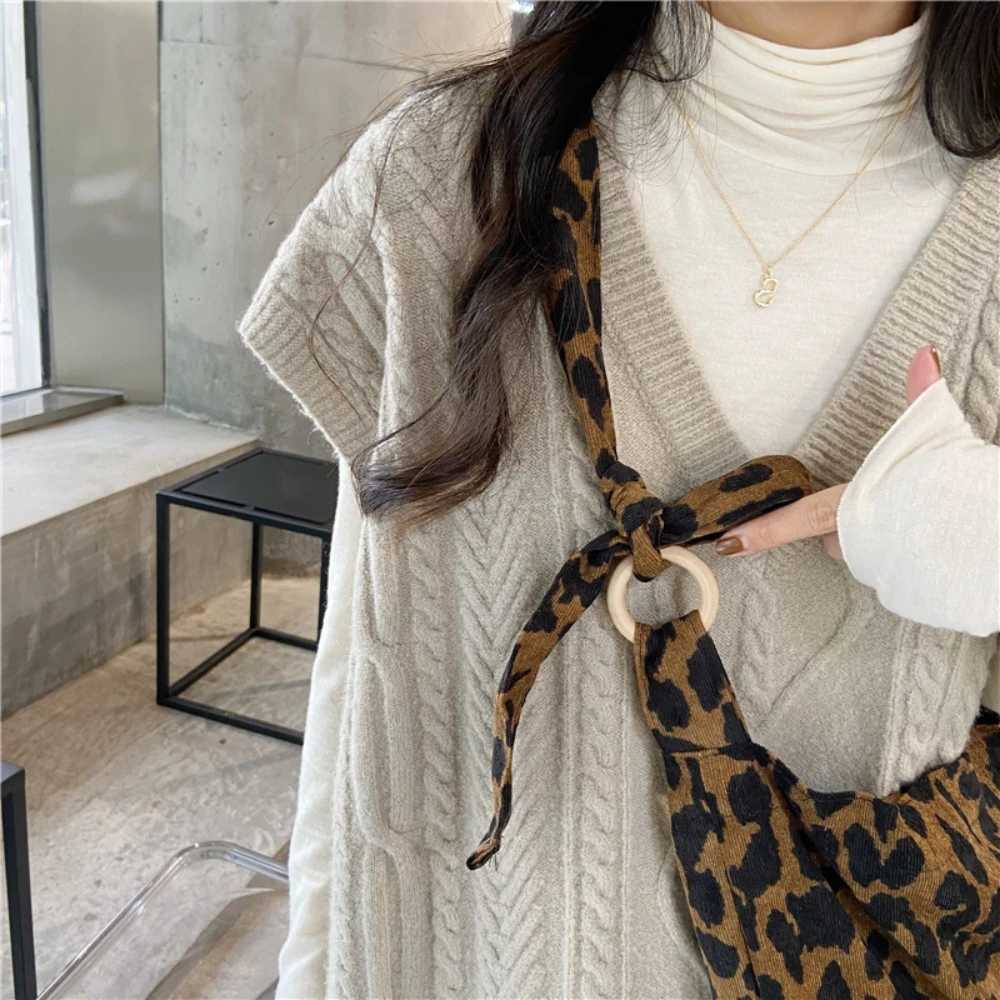 Female Ins Autumn and Winter Leopard Print Chic Korean Corduroy Shoulder Canvas Bag Shopping Tote Bag Womens Shopper Bag Bolsas Z240910