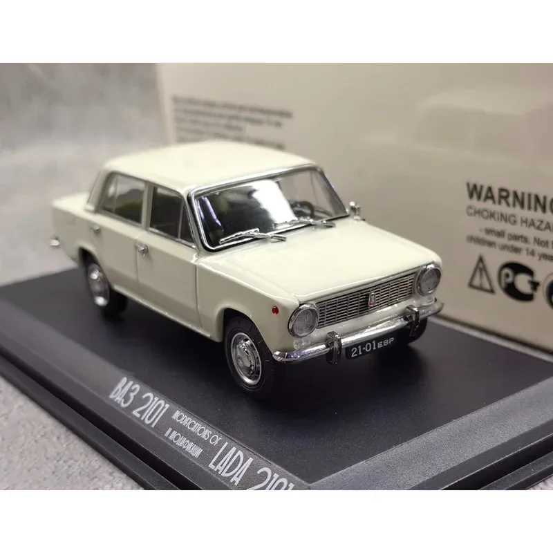 Diecast Model Cars Diecast 1/43 Scale LADA BA3 2101 Alloy Car Model Souvenir Display Organization Vehicle Series EVR43 T240910