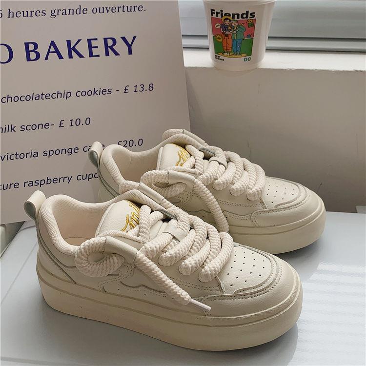 Niche design sense thick rope bread shoes 2024 new comfortable women's casual board shoes