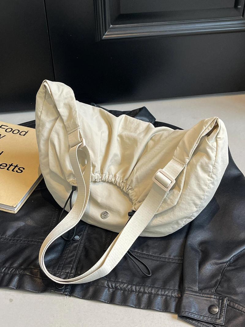 2025 new Shoulder Bags Leisure Nylon Cloth Bag Female Lightweight And Simple Large-capacity Messenger zhanyishengli