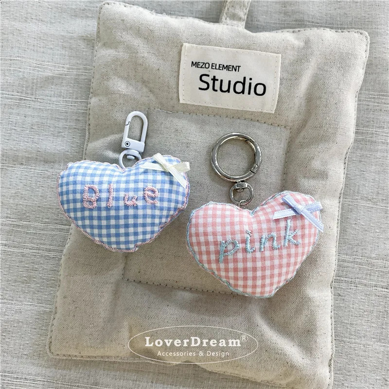 1 piece of sweet lace bow pendant fashionable korean heartshaped checkered keychain charm bag wallet accessories 240910 zhanyishengli