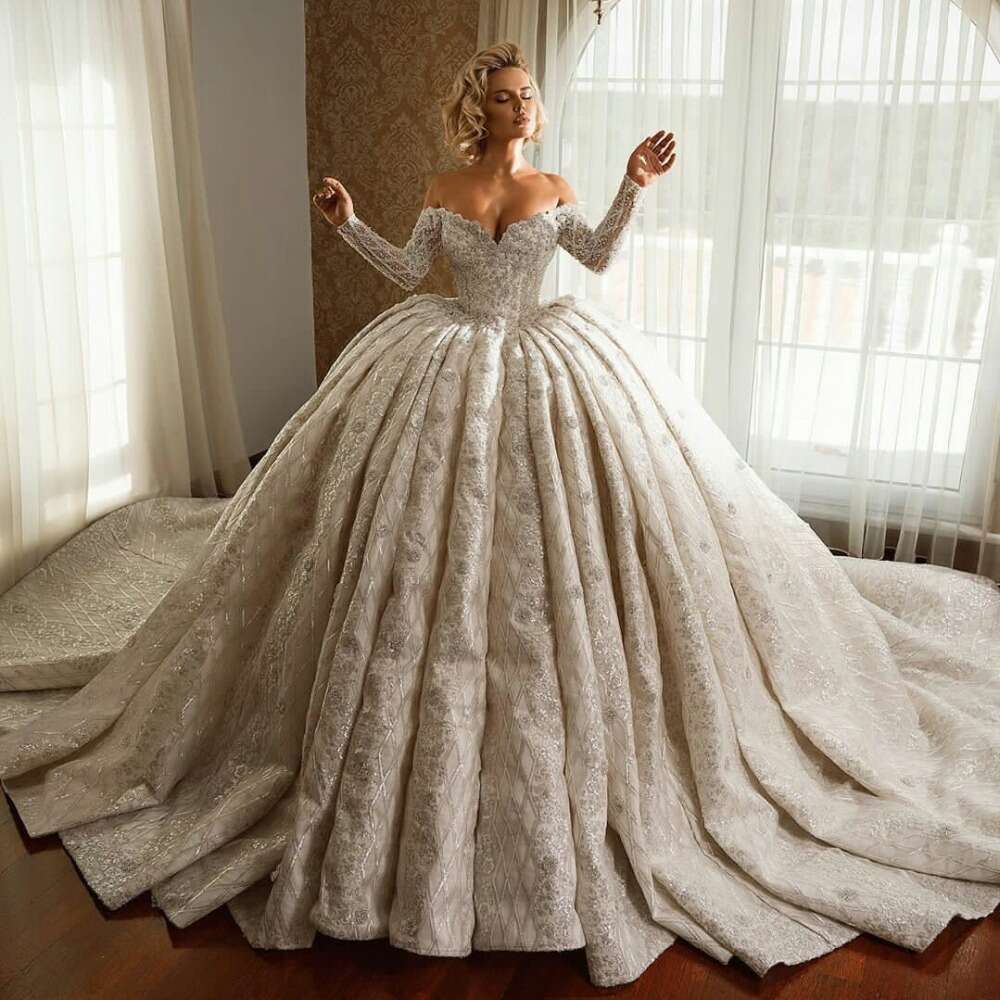 Plus Size Wedding Dress Off Shoulder Lace Appliques Bridal Gowns Custom Made Beads Long Sleeves Vestido de novia