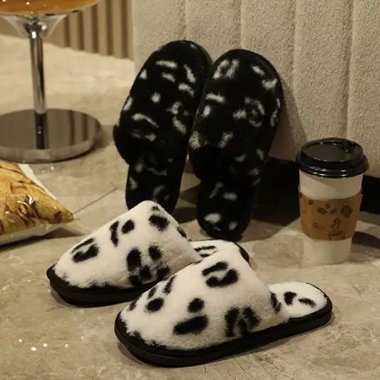 2024 womenmen Home Soft Sole Slippers Winter Plush Warm Plush Shoes Fashion Casual Cotton Shoes Slippers 240910