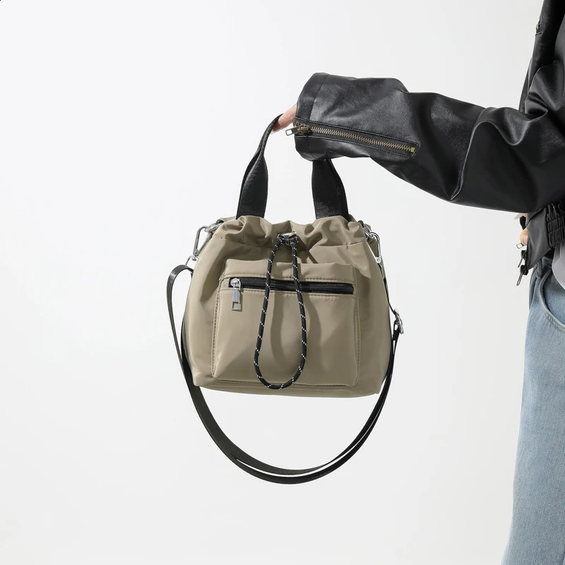 Selg Solid Drawstring Bucket Fashionable and Versatile Large Capacity Multi Functional Shoulder Bag 240910 4