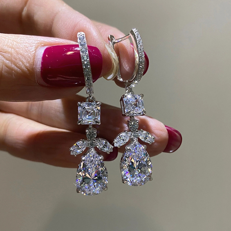 2024 Fashion Accessories Stunning Luxury Ladies Jewellery 925 Sterling Silver Water Drop 5A Cubic Zircon Party Leaf Women Wedding Clip Dangle Earring 
