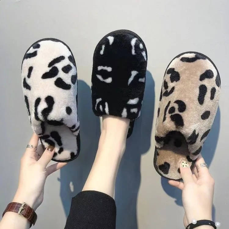 2024 womenmen Home Soft Sole Slippers Winter Plush Warm Plush Shoes Fashion Casual Cotton Shoes Slippers 240910