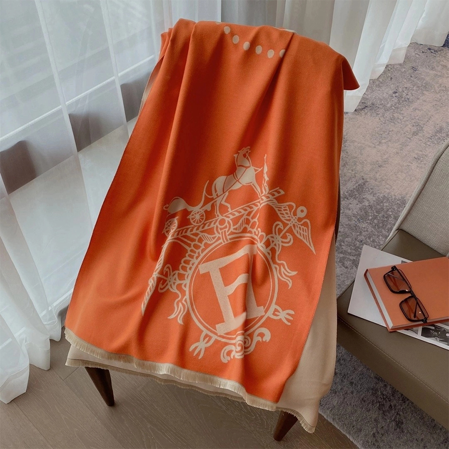 Fashion Scarf Women Luxury Scarf Shawl Autumn Winter Fashion Trend Double sided Solid Color Temperament Holiday Gift 5 Colors to Choose f