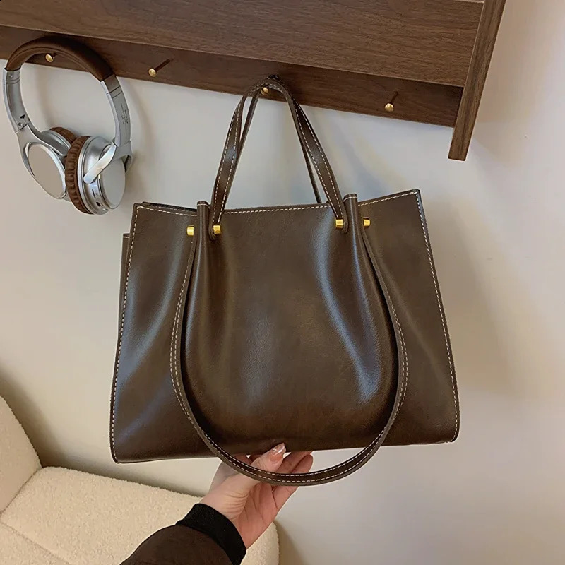 Classic Selg Leisure Trend PU Large Capacity Shoulder Fashion Tote Bag Womens Handbag 240910 a4b2