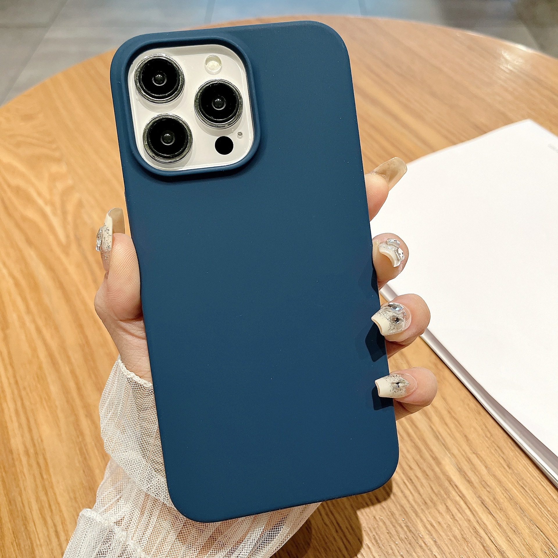 Liquid Silicone Fashion Candy Color Rose Red Magnetic For Magsafe Wireless Charging Case Shockprof Protetive Cover For iPhone 16 15 14 12 13 Pro Max P