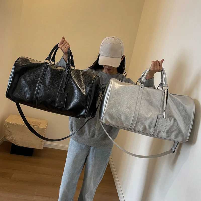 Women PU Fitness Bag Gym Handbag Men Leisure Sports Tote Shoulder Crossbody Large Capacity Swimming Yoga Travel Workout Duffel Y240910