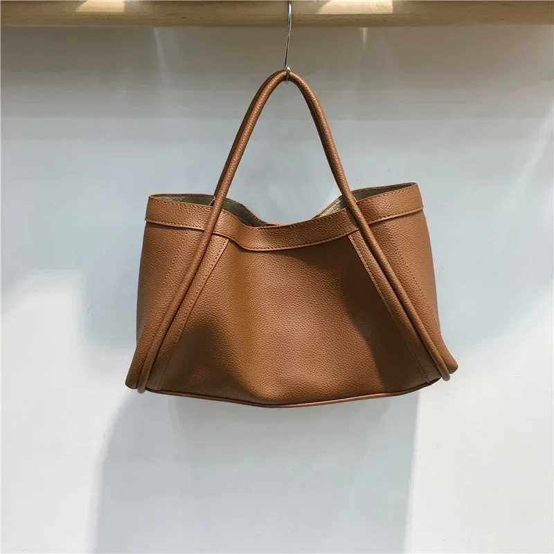 Fashionable Simple Korean Style Large Capacity Handbag Tote Bag Crossbody Mother Child for Commuting 240910