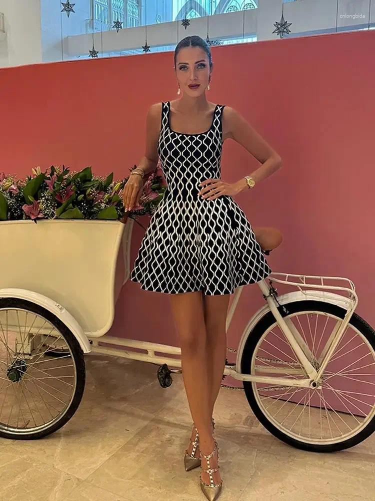 Casual Dresses Women Fashion Plaid Side Pocket Knitted Mini Dress Elegant Backless Sleeveless Pleated A-line 2024 Party Sexy Robes